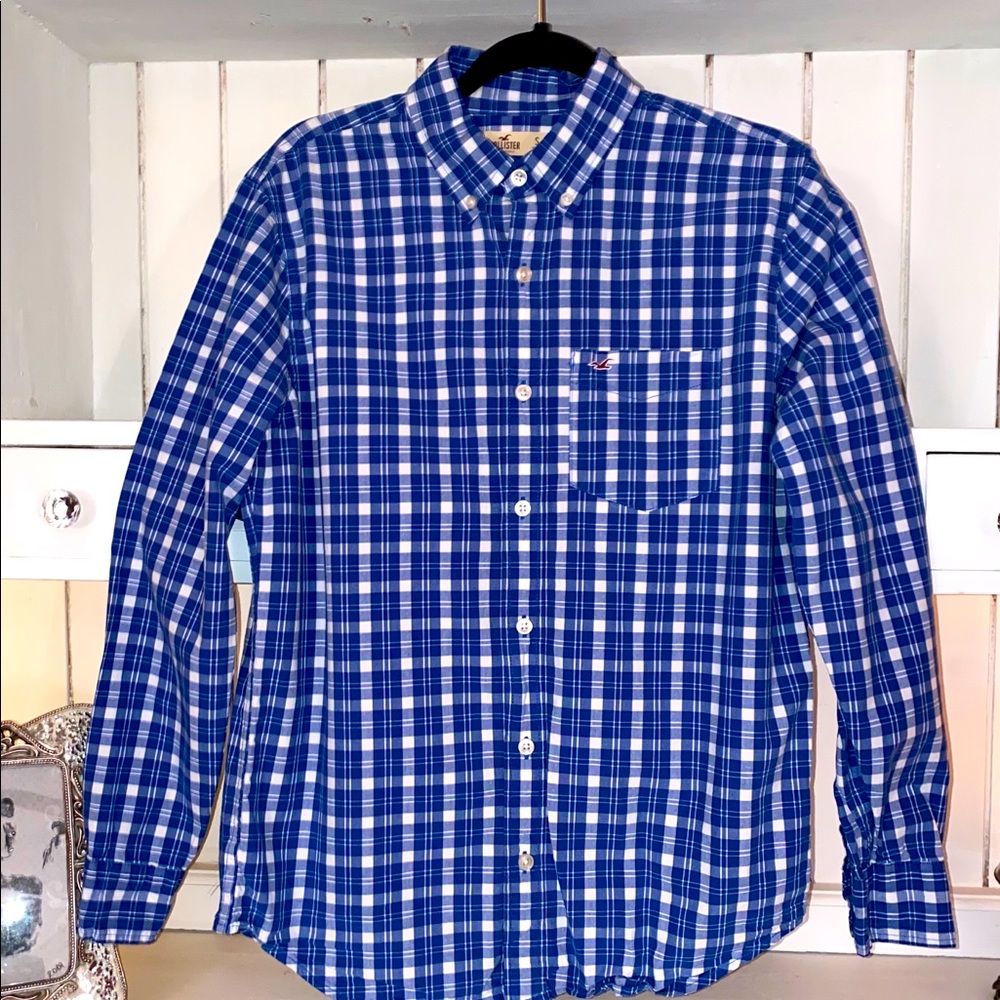 HOLLISTER BUTTON UP SHIRT